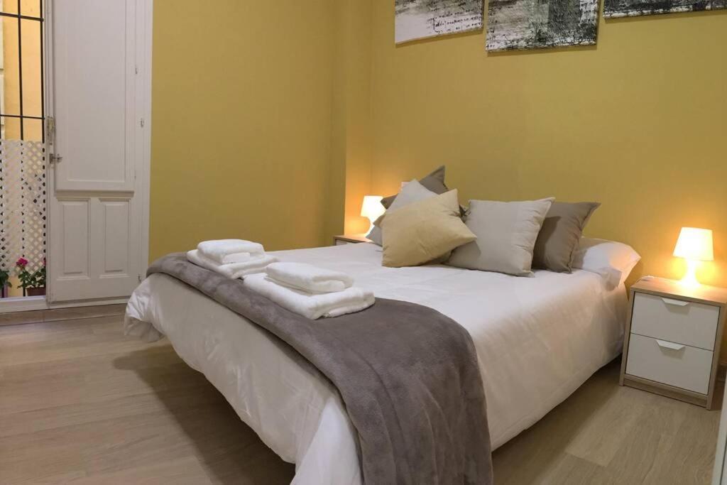 Cozy And Well Located Apartment In The Center Of Seville Exterior photo