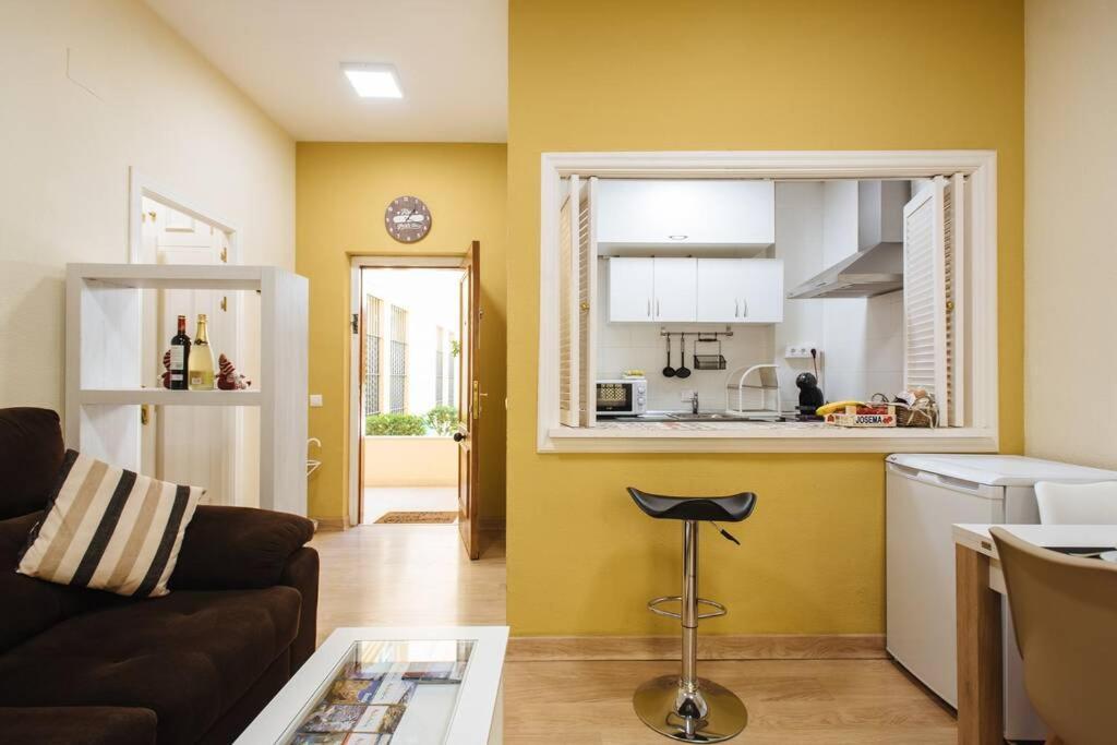 Cozy And Well Located Apartment In The Center Of Seville Exterior photo